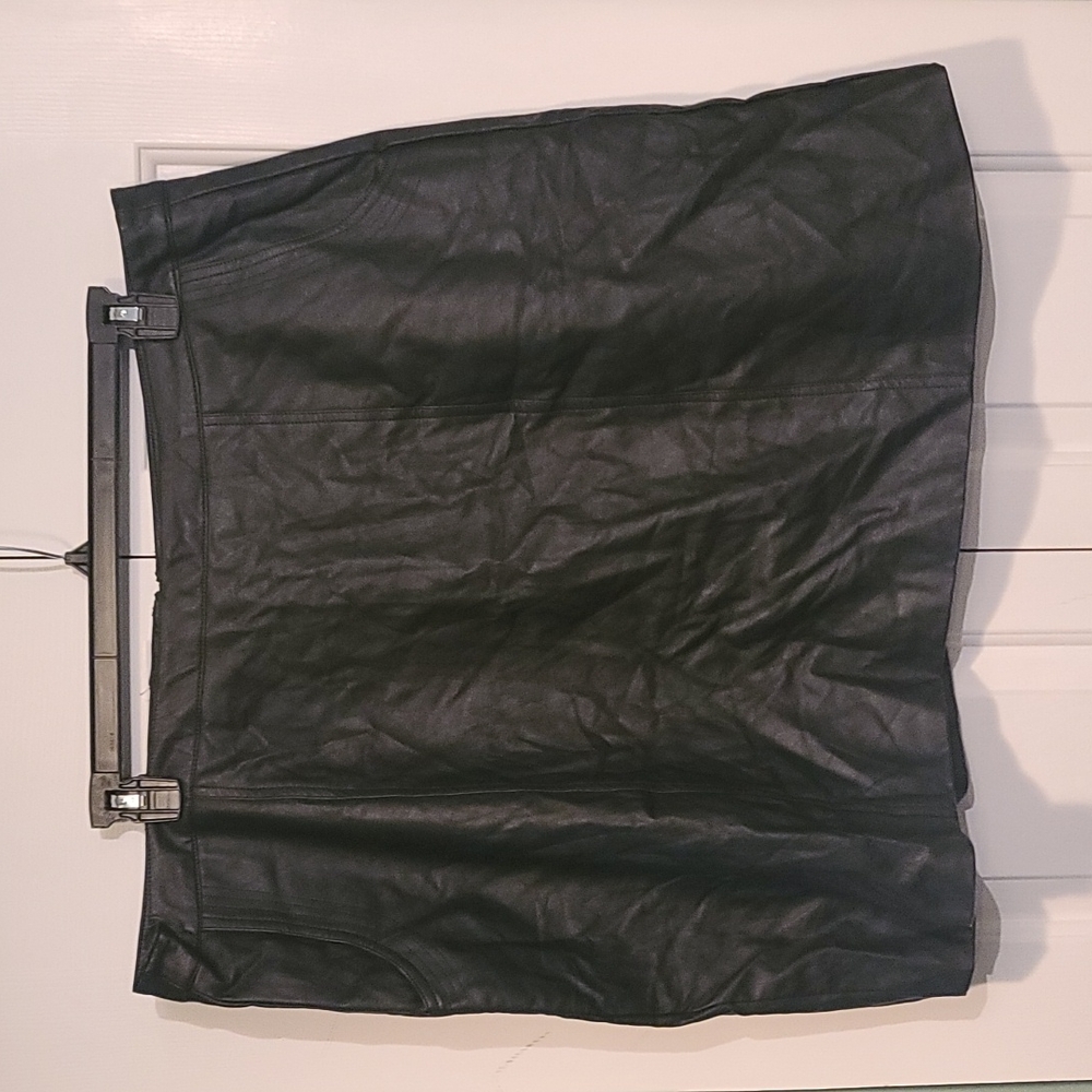City Chic Polyurethane skirt